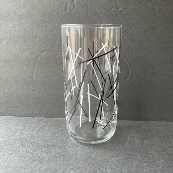 Set of 4 Vintage Libbey Glasses 2 Small 2 Tall Black White Abstract - Picture 9 of 9